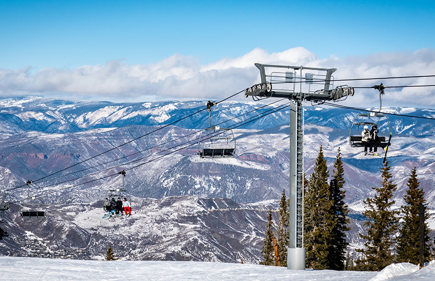Best ski vacation destination in the USA is Aspen, Colorado