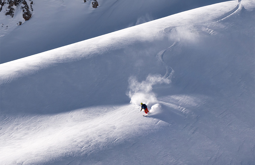 10 Hal Terbaik Tentang Ski Solo